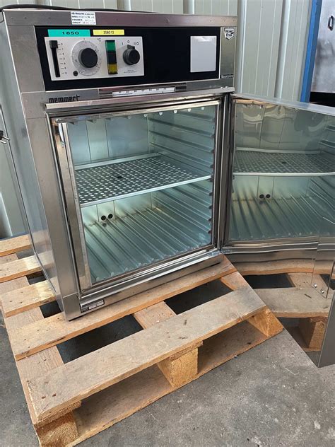 memmert universal drying oven